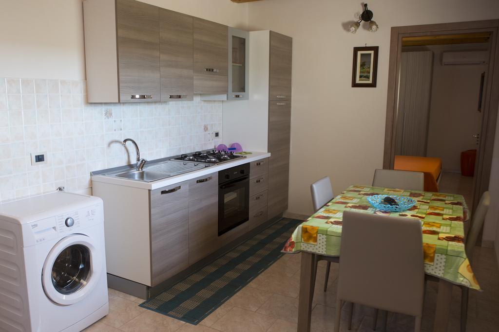 Casa Vacanze Calafarina Pachino Ruang foto